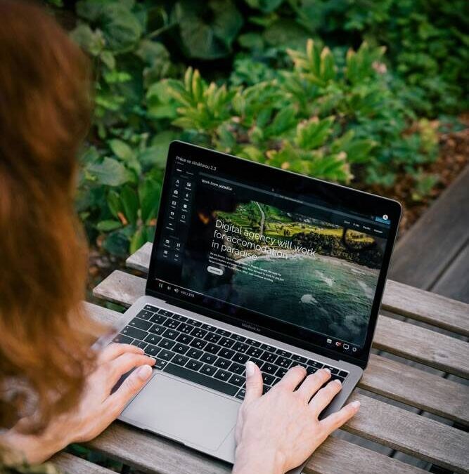 6 Perbandingan: Website vs Instagram untuk Bisnis